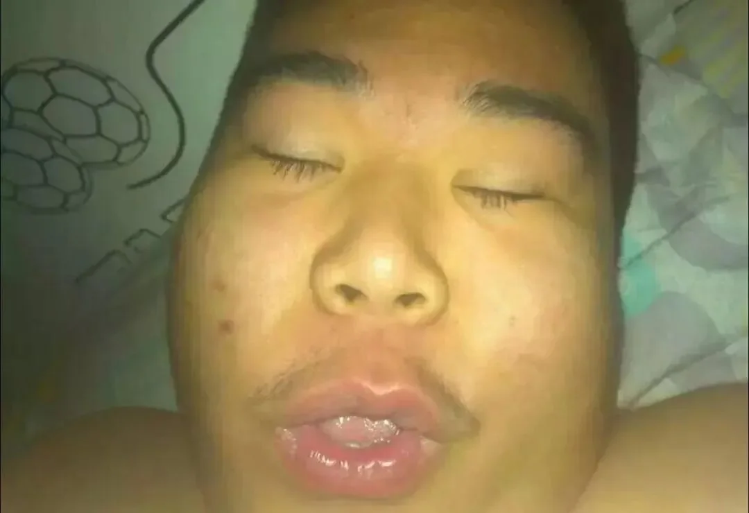 ,