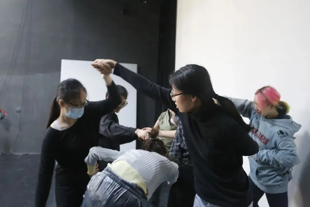 《Cocoon House》 （ ）--P4 Theater ""