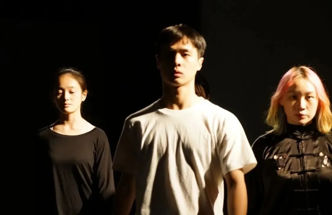 《Cocoon House》 （ ）--P4 Theater ""
