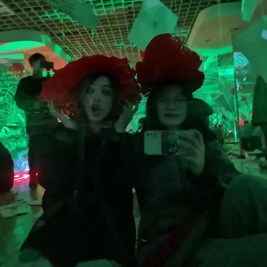 p4 Theater: , ,