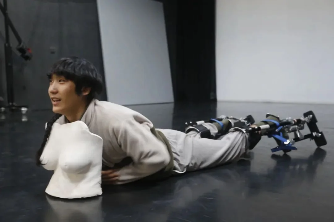 I'll talk to you later. - We'll record "I" with the P4. - P4 Theater