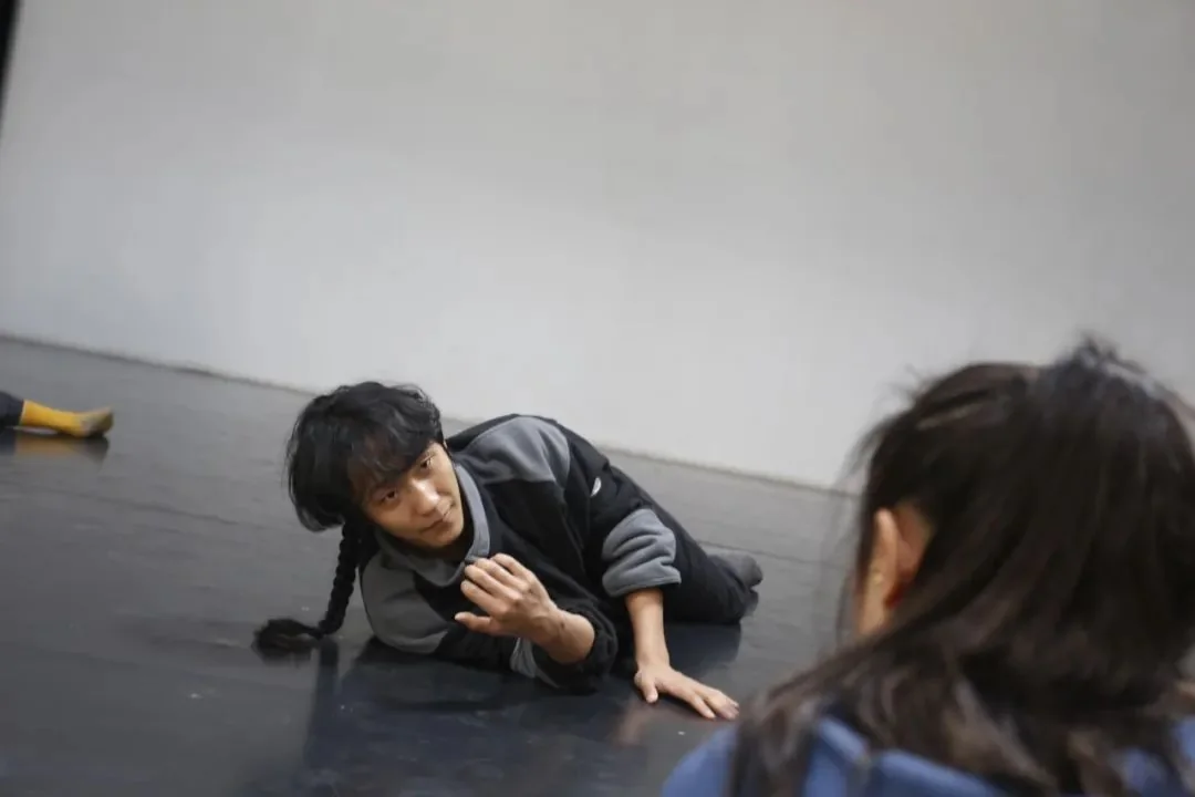 I'll talk to you later. - We'll record "I" with the P4. - P4 Theater