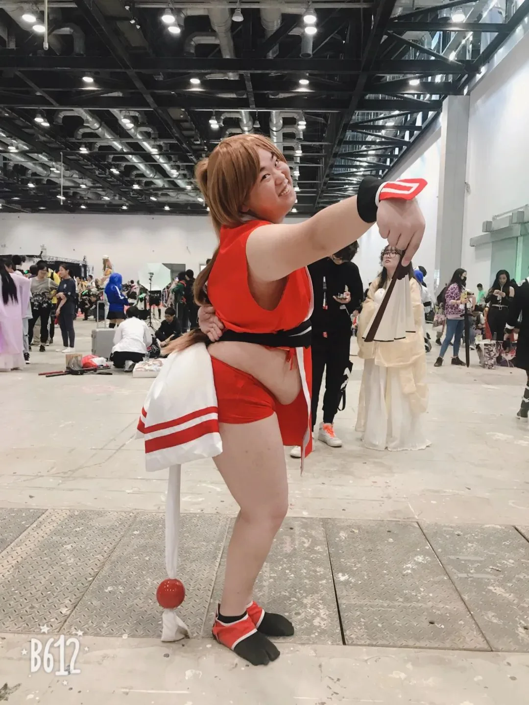 ,