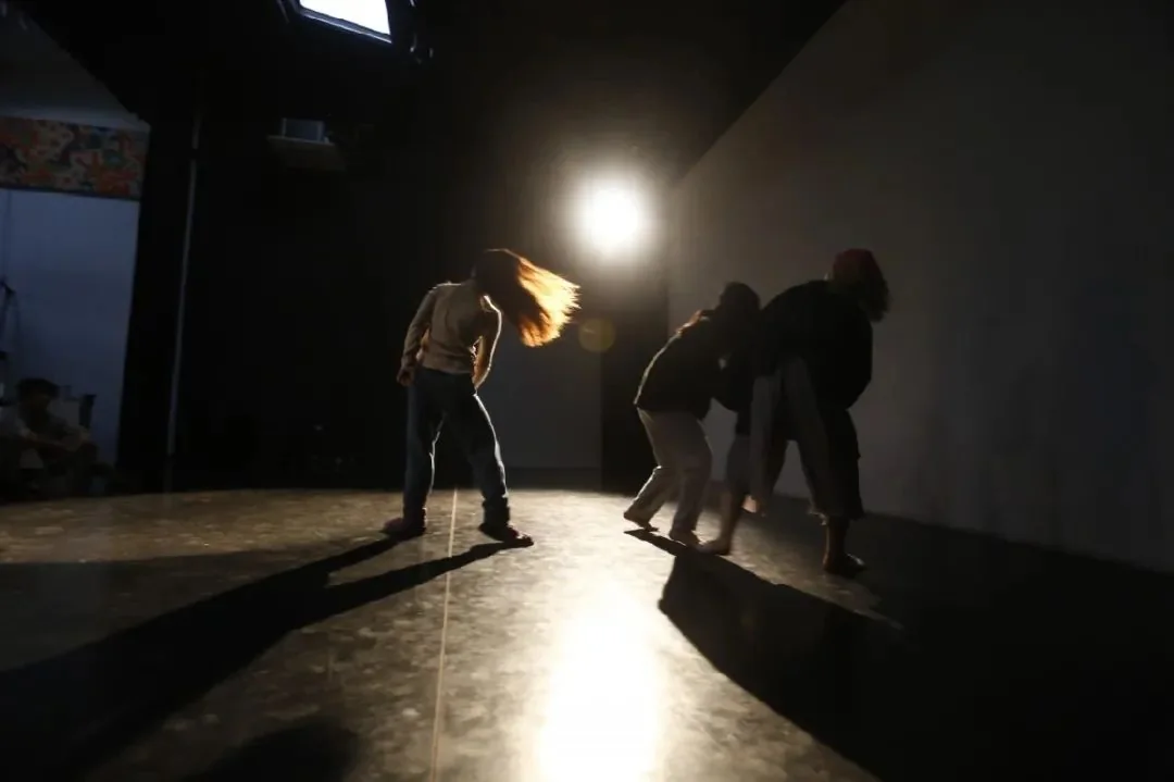 《Cocoon House》 （ ）--P4 Theater ""